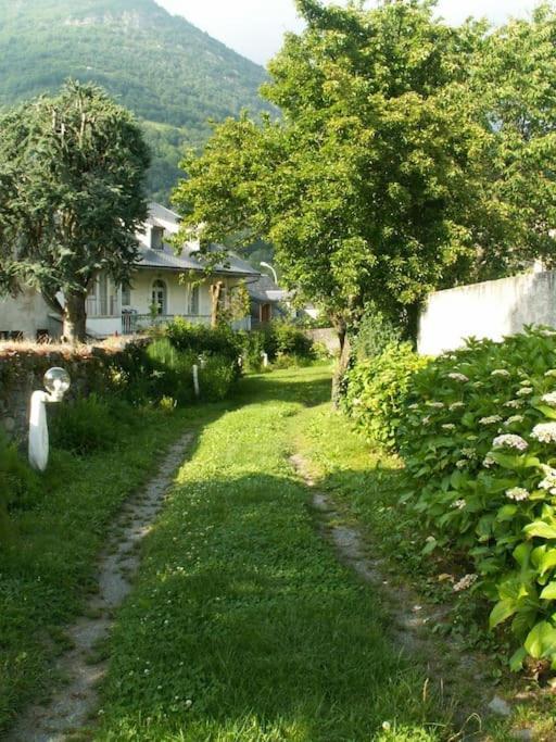 Magnifique Maison De Maitre Du 18E Avec Jardin Luz-Saint-Sauveur Ngoại thất bức ảnh